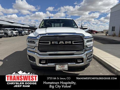 Bright White Clearcoat 2019 RAM 2500 Laramie Crew Cab 4x4 6'4' Box