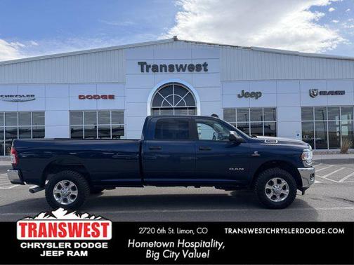 Patriot Blue Pearlcoat 2022 RAM 2500 Big Horn Crew Cab 4x4 8' Box