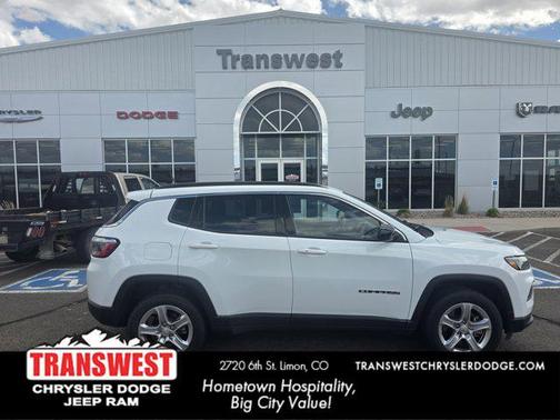 Bright White Clearcoat 2024 Jeep Compass Latitude