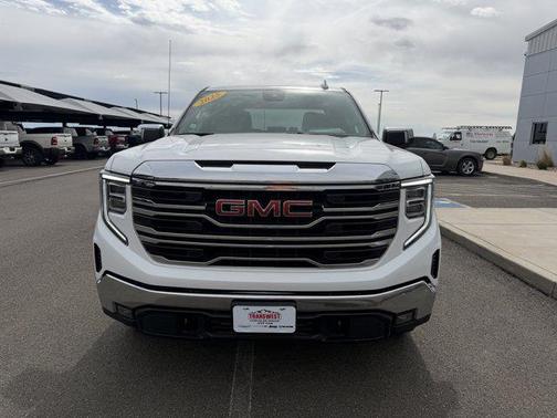Summit White 2025 GMC Sierra 1500 SLT