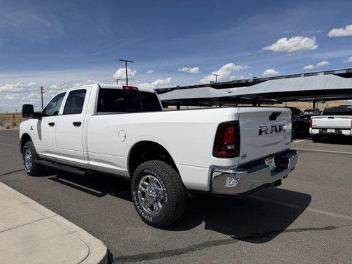 Bright White Clearcoat 2026 RAM 2500 Tradesman Crew Cab 4x4 8' Box