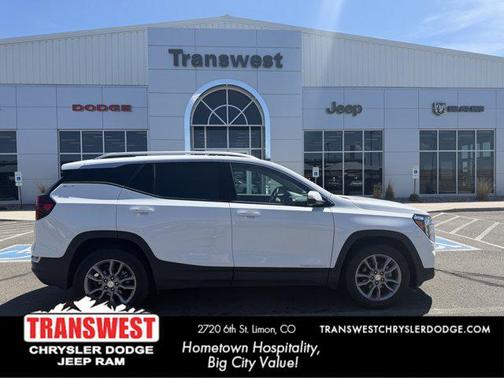 Summit White 2024 GMC Terrain SLT