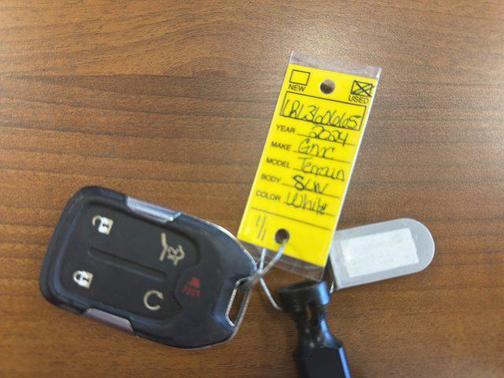 Summit White 2024 GMC Terrain SLT