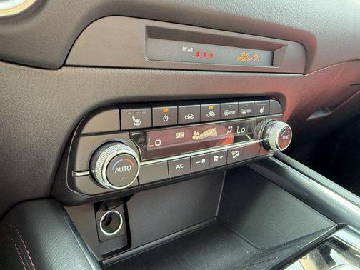 2024 Mazda CX-5 Carbon Edition