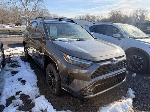 2022 Toyota RAV4 Hybrid SE