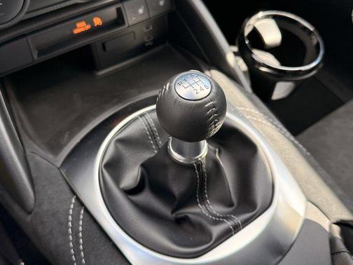 Deep Crystal Blue Mica 2026 Mazda MX-5 Miata Club