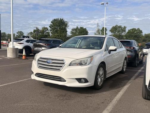 Crystal White Pearl 2015 Subaru Legacy Premium