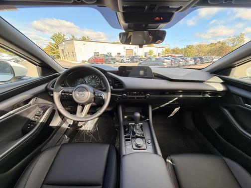 Snowflake White Pearl Mica 2026 Mazda Mazda3 FWD w/Preferred Package