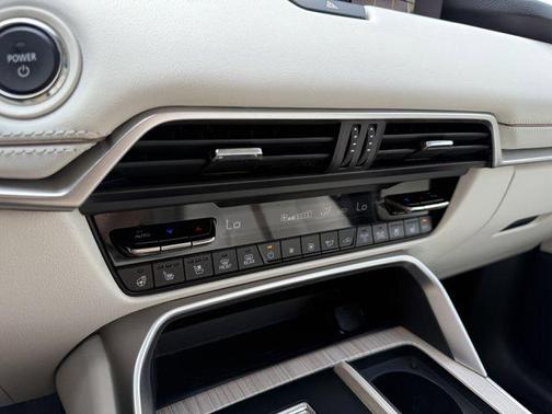2024 Mazda CX-90 PHEV Premium Plus