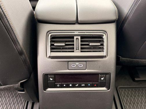 2025 Mazda CX-90 PHEV Premium Plus