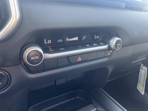 2025 Mazda CX-50 2.5 S Select Package