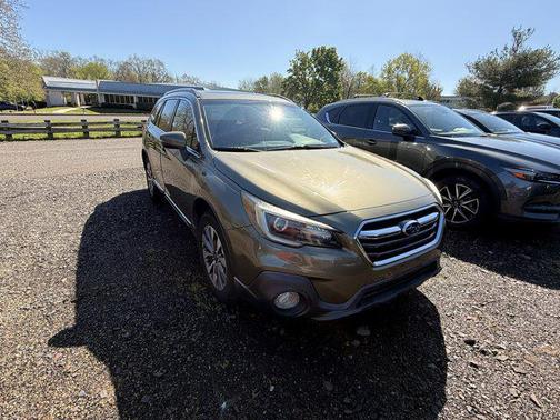 Wilderness Green Metallic 2018 Subaru Outback 3.6R Touring