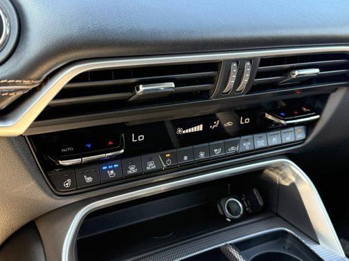 Platinum Quartz 2026 Mazda CX-90 PHEV Premium Plus