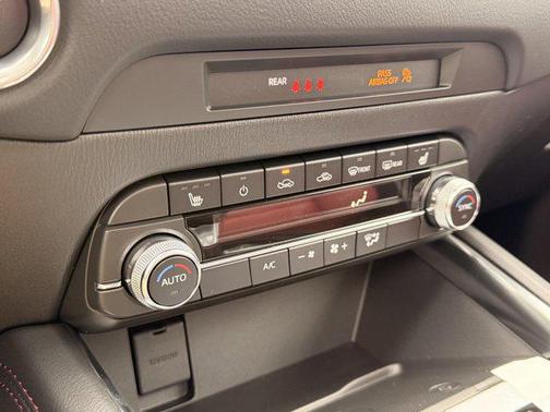 2025 Mazda CX-5 Carbon Edition