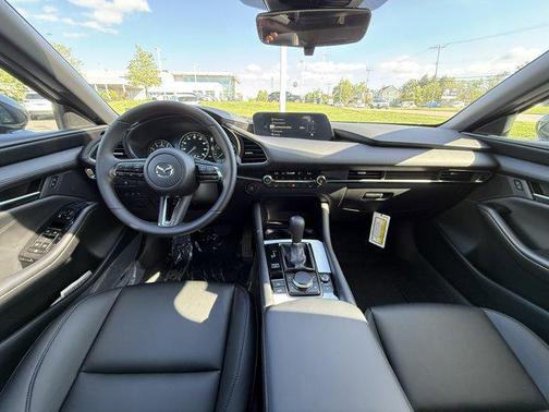 2025 Mazda Mazda3 FWD w/Preferred Package