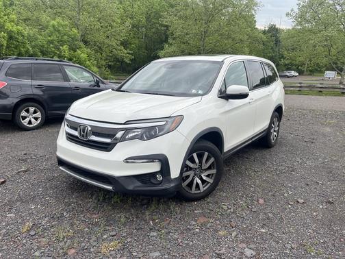 Crystal Black Pearl 2019 Honda Pilot EX-L