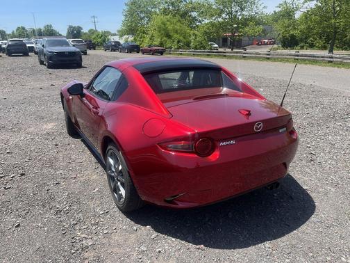 Soul Red Crystal 2018 Mazda MX-5 Miata RF Grand Touring