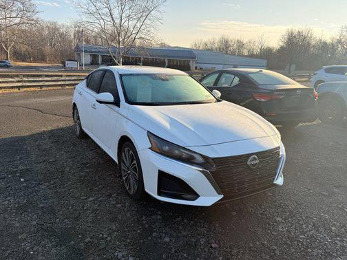 2024 Nissan Altima 2.5 SL