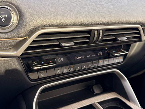 2025 Mazda CX-70 PHEV Premium Package