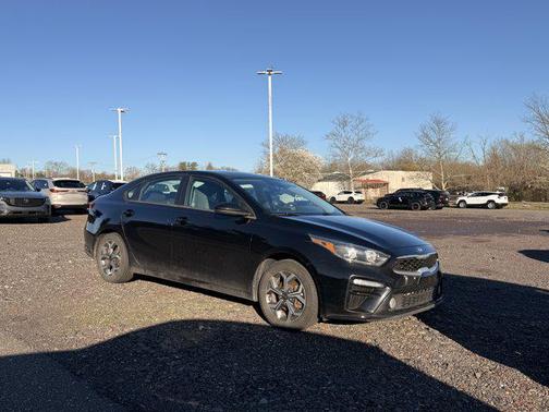 Aurora Black 2021 Kia Forte LXS