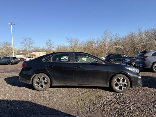 Aurora Black 2021 Kia Forte LXS