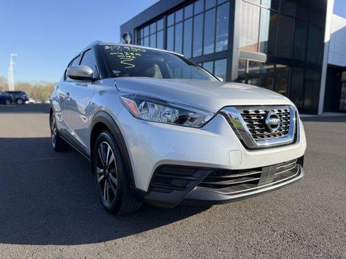 2020 Nissan Kicks SV