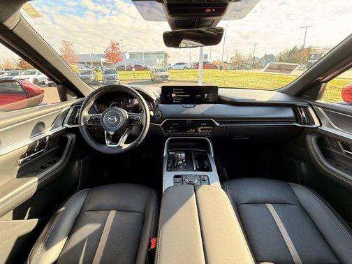2024 Mazda CX-90 PHEV Premium Plus