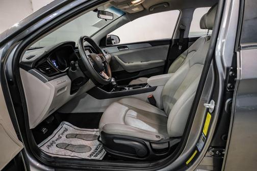 2019 Hyundai SONATA SE