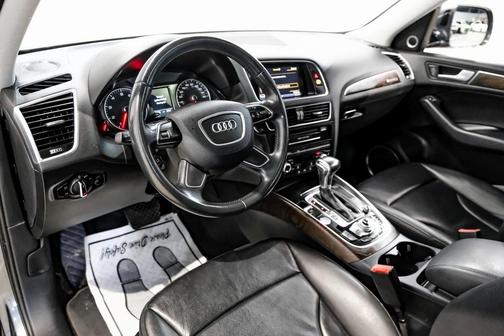 2017 Audi Q5 2.0T Premium Plus