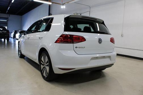 2016 Volkswagen e-Golf SE