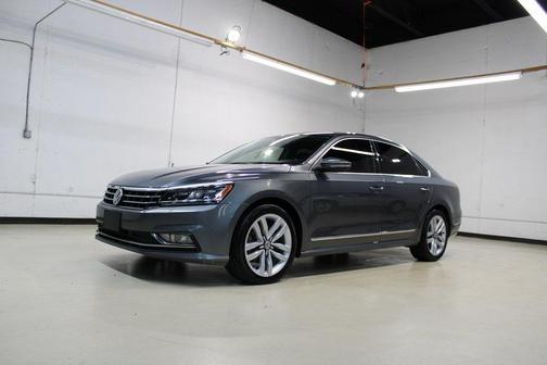 2017 Volkswagen Passat 1.8T SE w/Technology