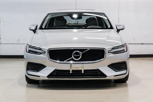 2019 Volvo S60 T5 Momentum