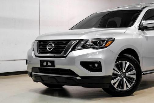 2020 Nissan Pathfinder SL
