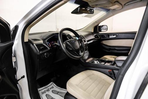 2019 Ford Edge SE