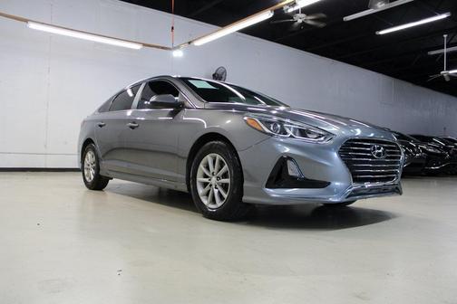 2018 Hyundai SONATA SE