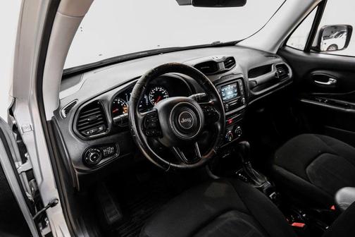 2017 Jeep Renegade Altitude