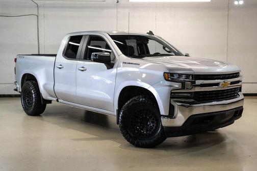 Silver Ice Metallic 2020 Chevrolet Silverado 1500 LT
