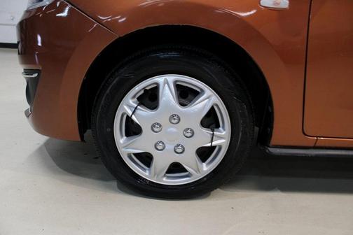 2020 Mitsubishi Mirage ES