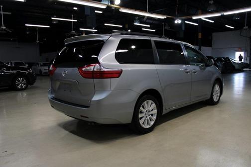 2015 Toyota Sienna LE