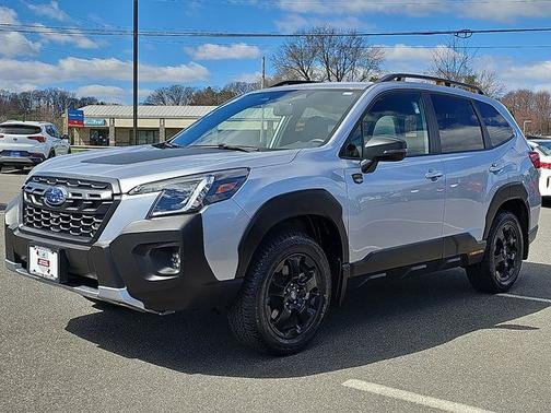 Ice Silver Metallic 2025 Subaru Forester Wilderness