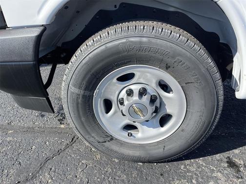 2025 Chevrolet Express 2500 Work Van