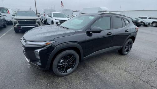 Mosaic Black Metallic 2026 Chevrolet Trax ACTIV