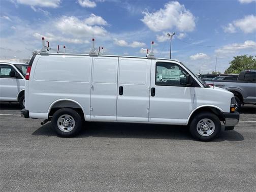 2025 Chevrolet Express 2500 Work Van