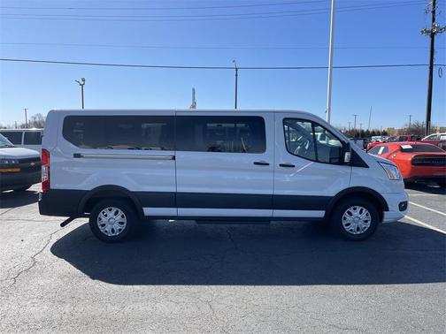 2022 Ford Transit-350 XLT
