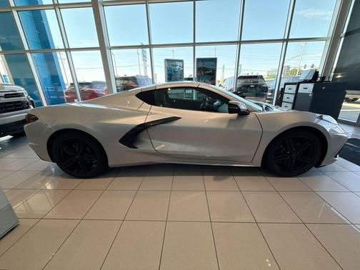 Blade Silver Metallic 2026 Chevrolet Corvette 1LT