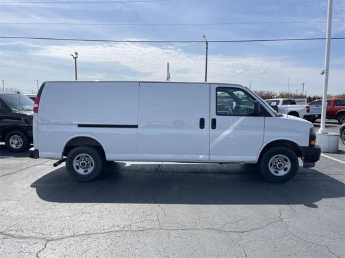 2023 GMC Savana 2500 Work Van