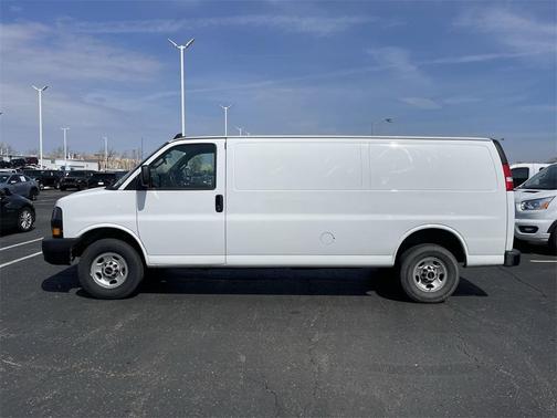 2023 GMC Savana 2500 Work Van