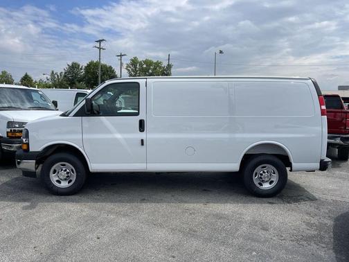 2025 Chevrolet Express 2500 Work Van