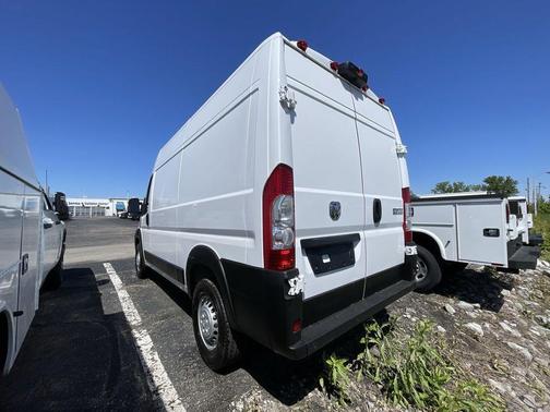 Bright White Clearcoat 2025 RAM ProMaster 2500 High Roof