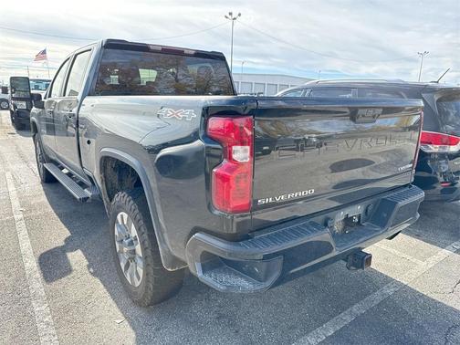 2022 Chevrolet Silverado 2500 Custom